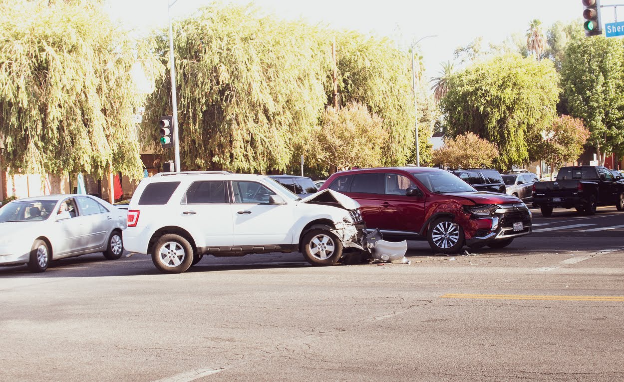 6/30 Hiram, GA – Car Crash at CH James Pkwy & Brownsville Rd Intersection