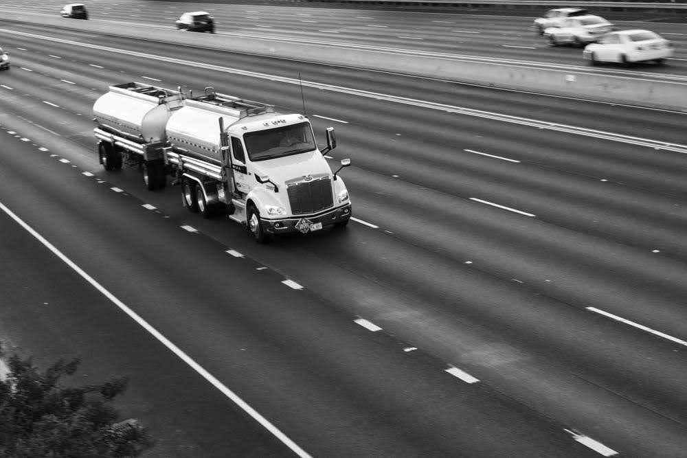 8/16 Atlanta, GA – Tractor-Trailer Collision Leads to Injuries in SB Lanes of I-85